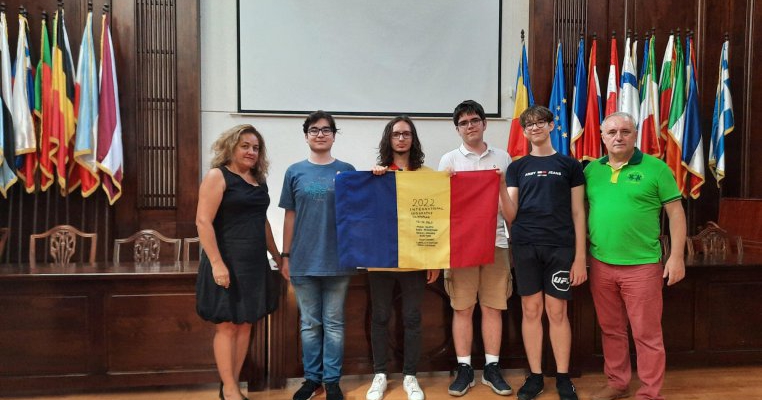Elevii români, olimpici internaționali: 4 medalii la Chimie, 4 la Geografie, 5 la Fizică, 6 la Matematică și primul loc în Europa