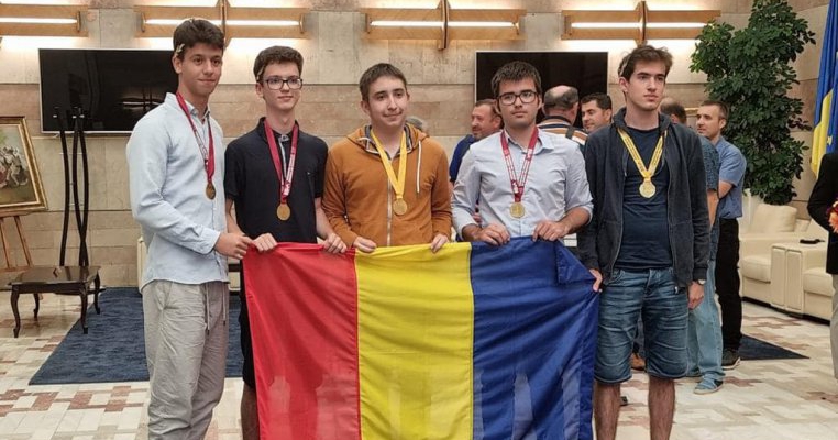 Aur pentru elevii români la Olimpiada Internațională de Astronomie și Astrofizică 2022. Felicitări!