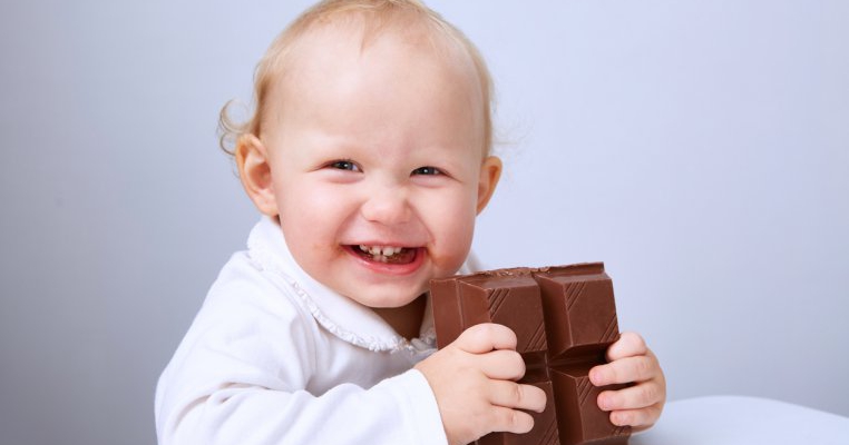 5 promisiuni pe care mi le-am făcut înainte de copil și care acum sunt deosebit de încălcate