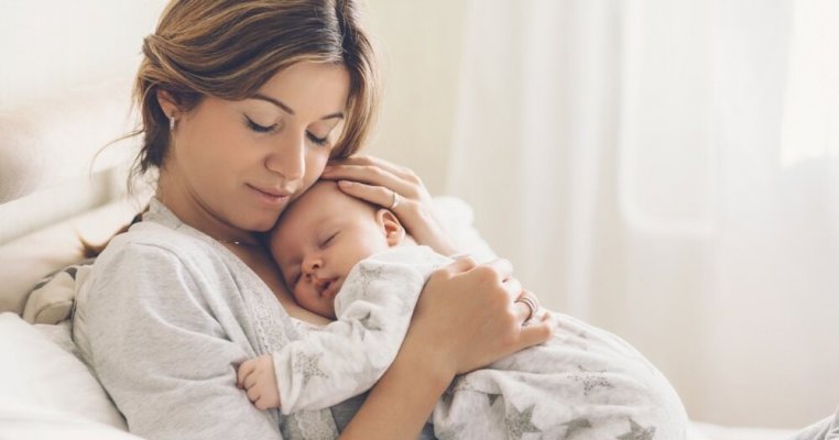 Ce trebuie să știi despre îngrijirea bebelușului în primele săptămâni de viață