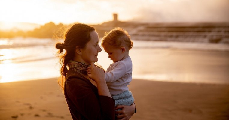 Vârsta nu este un obstacol! Cu fertilizarea în vitro poți deveni mamă și la 40 de ani