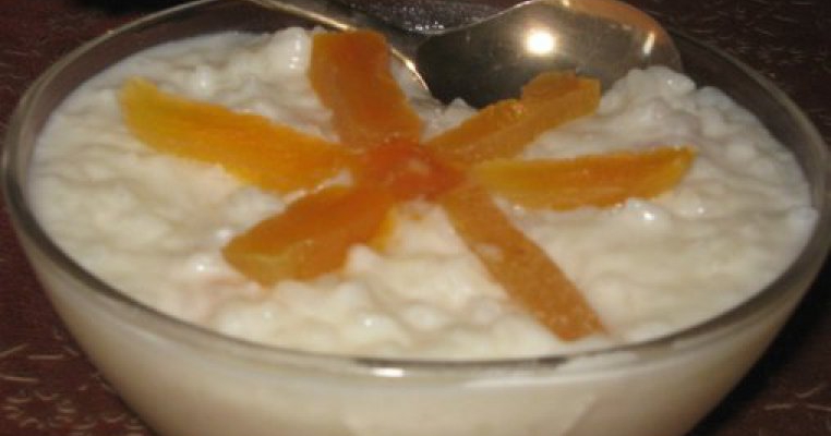 Budinca de orez cu fructe