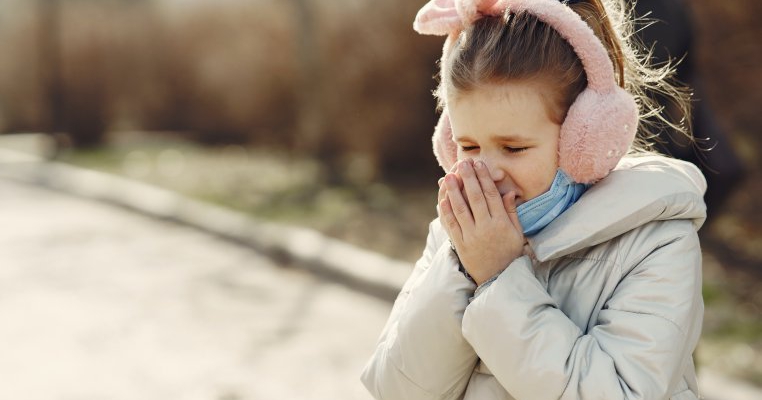 Infecție virală sau bacteriană? Cum se deosebesc și ce măsuri de prevenție putem lua