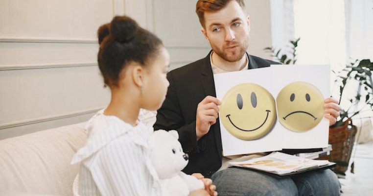 Cum găsești un terapeut potrivit pentru copilul tău?