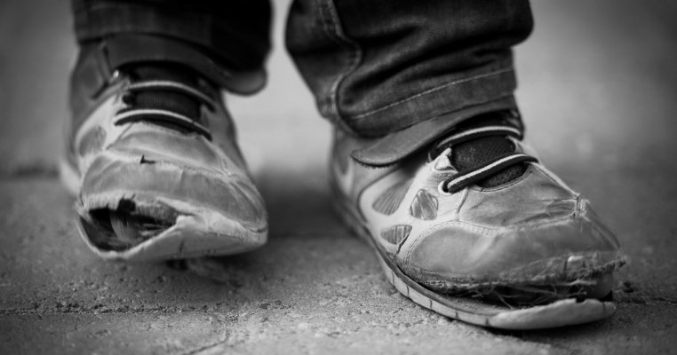 Dorințele simple de Crăciun ale copiilor nevoiași. Nu visează la jucării, ci la căldură și haine