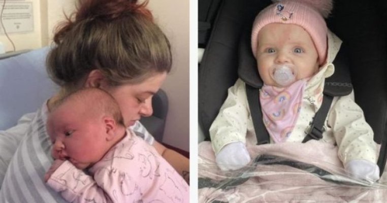 A adus pe lume un bebeluș după 25 de ore de travaliu. Nou-născutul poartă hăinuțe pentru copii de 6 luni