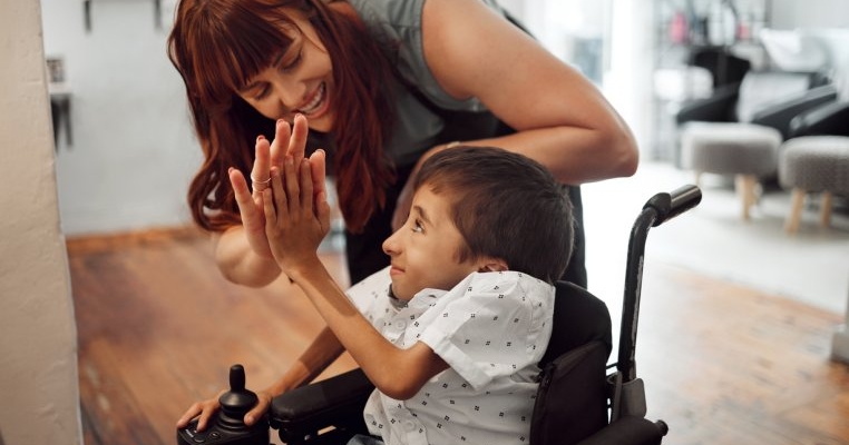 Sora mea și-a abandonat copilul cu dizabilități de trei ani. A spus că nu se potrivește cu imaginea ei de familie perfectă