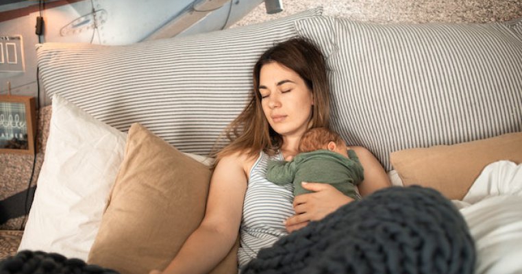 Am pierdut un copil în prima zi a anului 2022, dar am început anul 2023 ca proaspătă mamă