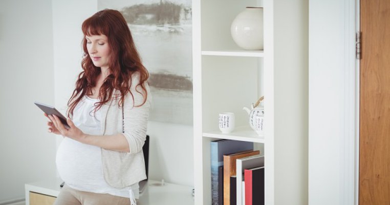 Femeile roșcate simt mai multă durere la naștere? Ce spun experții!