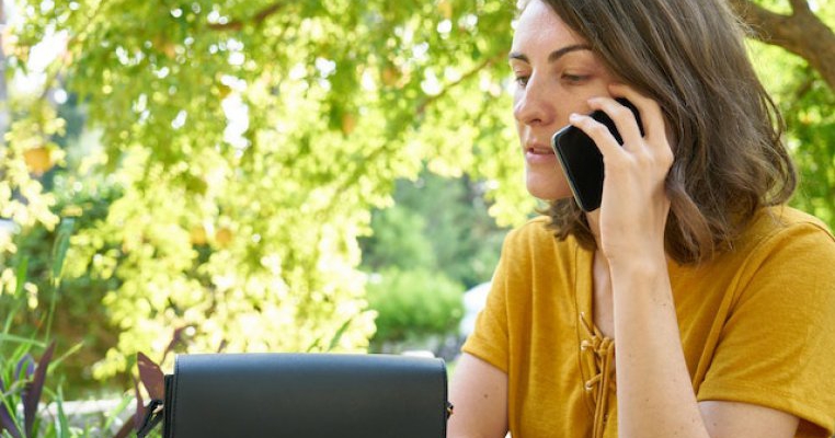 Fosta mea soție este supărată pe mine că nu i-am spus când fiica noastră de 10 a ani a avut prima menstruație