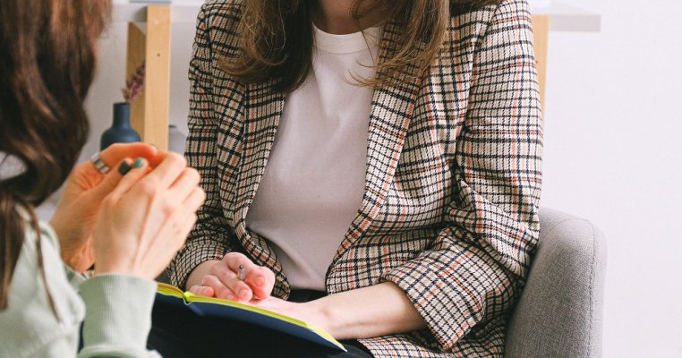 Când viața te încearcă găsește sprijin la un psihoterapeut bun din Capitală