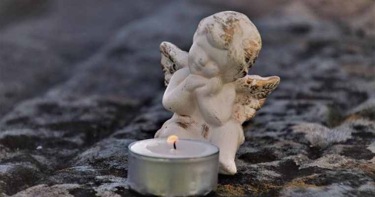 Aripi de îngeraș! Fetița mea a murit din cauza nepăsării medicilor și nu am putut face nimic pentru a o salva