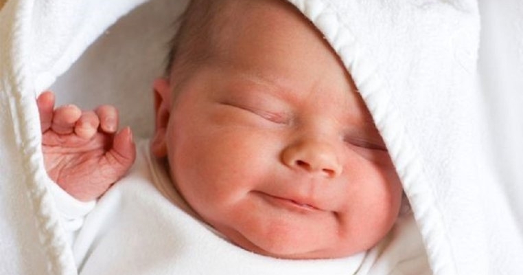 10 lucruri pe care trebuie să le știi în prima săptămână de viață a bebelușului