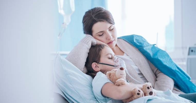 14 copii au ajuns la spital după ce au mâncat medicamente homeopate găsite la gunoi, crezând că sunt bomboane