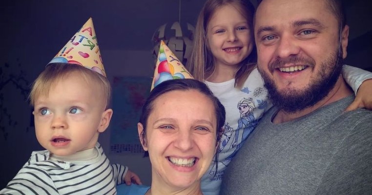 Ce familie frumoasă are Nelu Cortea de la America Express! Cum arată soția și copiii comediantului