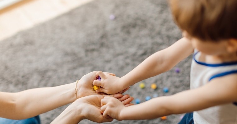 Lumea trebuie să-mi accepte și să-mi înțeleagă copilul neurodivergent