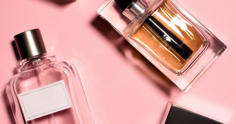 Diferența dintre apa de toaletă și apa de parfum
