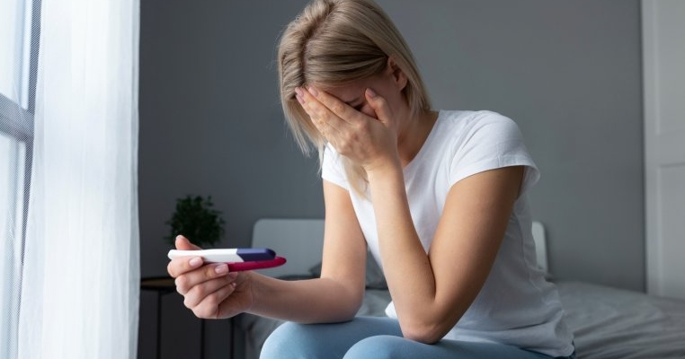 „Ești tânără și sănătoasă, nu o să ai probleme să rămâi gravidă. Greșit”. Ce a învățat o femeie din lupta ei cu infertilitatea