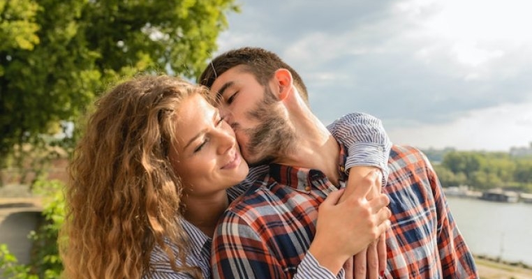 7 moduri prin care păstrezi relația de cuplu solidă, atunci când crești un preșcolar