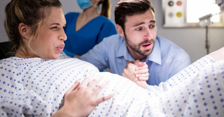 Cele 7 tipuri de mame la naștere, conform moaşelor