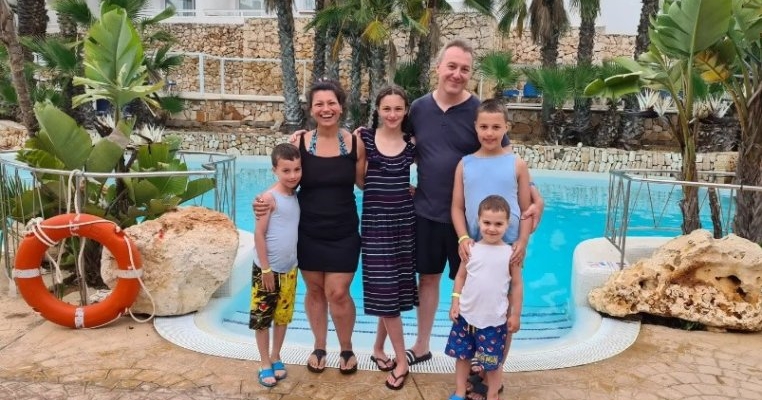 O femeie susține că a reușit să rămână însărcinată cu ajutorul manifestării, deși era infertilă