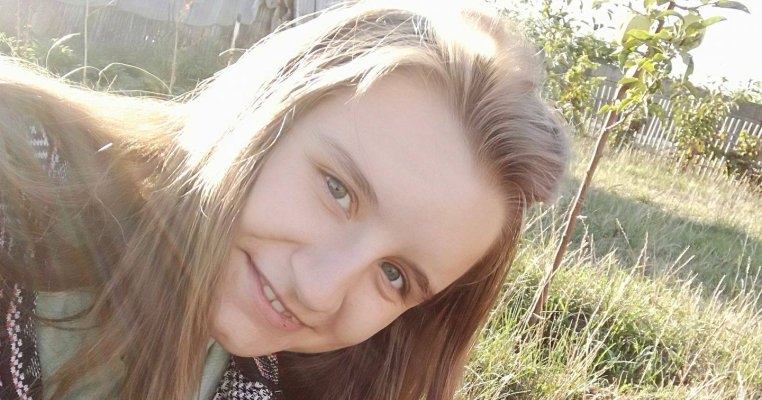 Alexandra, o tânără de 25 și mamă a trei copii a murit după ce medicii au refuzat să o opereze