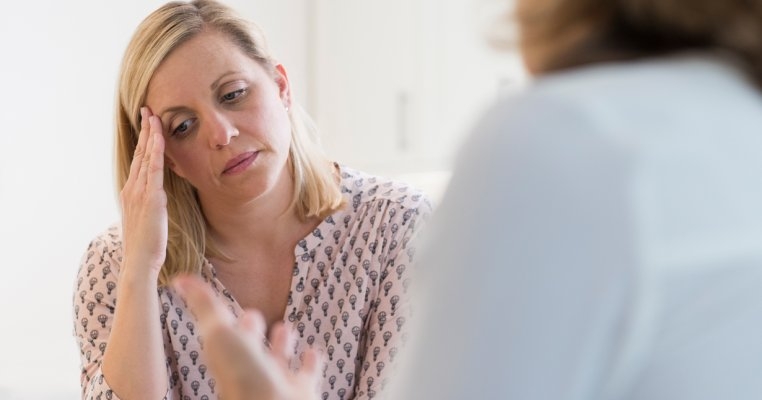 Am fost forțată să merg la internat la 11 ani. Am devenit bulimică, am divorțat și mă chinui să fiu un părinte bun