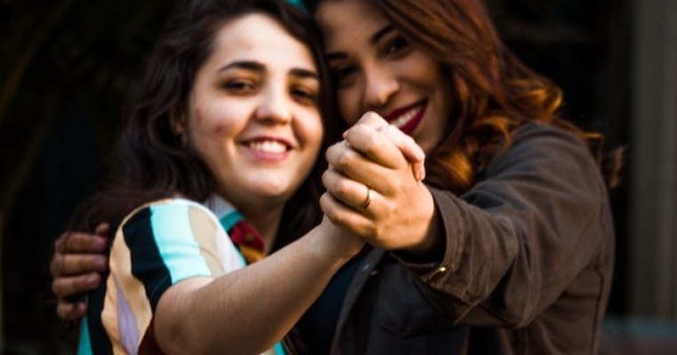 Nu mi-am dorit să fiu mamă până în momentul în care am avut o relație cu o femeie