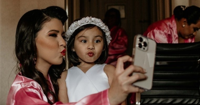 Nu am mai postat în online detalii despre fiica mea, iar ea și-a recăpătat încrederea în mine