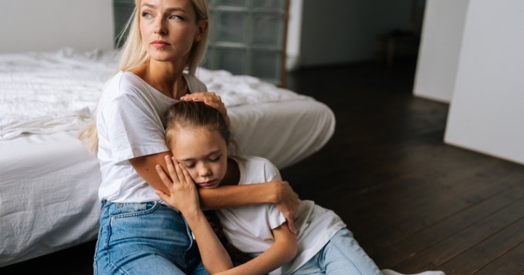 Povestea cutremurătoare a unei mame: "De la o simplă infecție la ureche, fiica mea a început să lupte pentru viața ei"