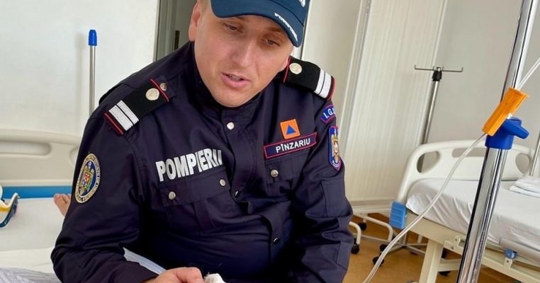 Un pompier a devenit îngerul păzitor al unui băiat de 10 ani. I-a salvat viața și apoi l-a vizitat zilnic la spital