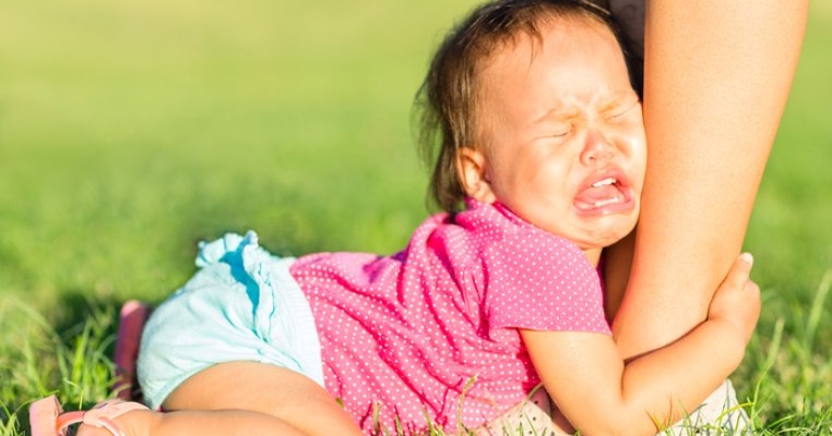 Și-a abandonat cei trei copii la mama ei, pentru că iubitul ei nu își dorește să fie tată. „Vreau să îmi trăiesc viața”