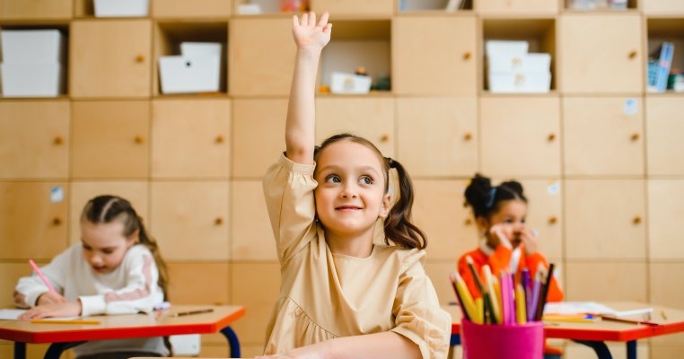 Mai puțini elevi în clasele primare pentru anul școlar 2024-2025, propune Ministerul Educației