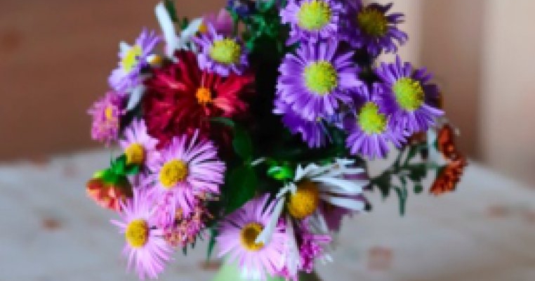 Atelier de creatie florala pentru copii oferit de Zurli, sambata 9 martie