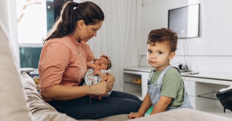 Când și mai ales CUM îi spui copilului tău ca este adoptat?