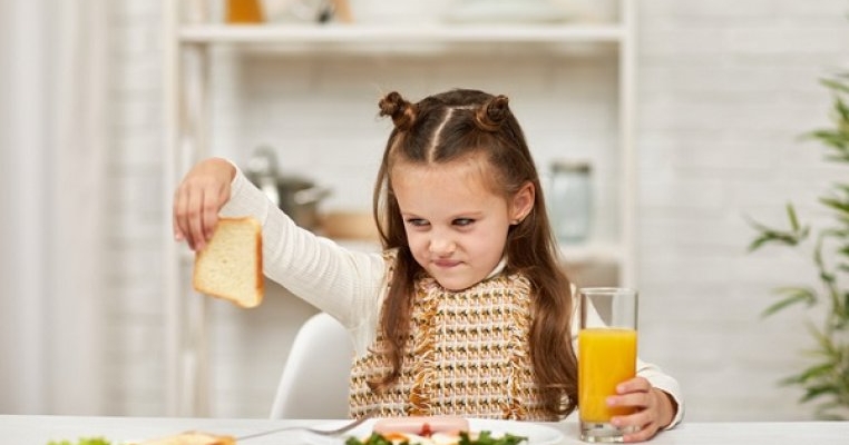 Există restricții alimentare pentru copiii diagnosticați cu autism?