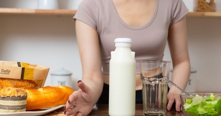 Dieta cu lapte: beneficii și cum se ține corect