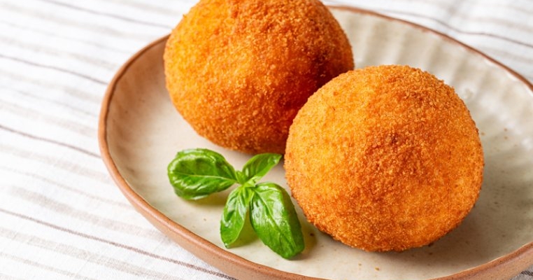 Arancini italiene: 6 rețete pe care trebuie să le încerci