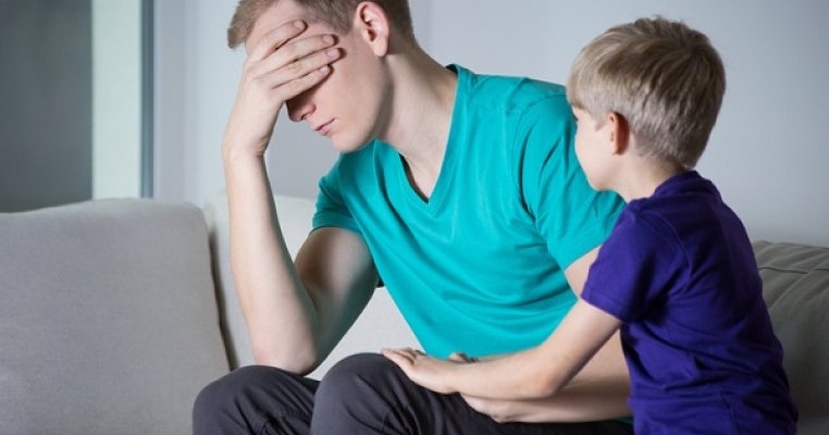 Semne clare că ai fost un copil „parentificat”