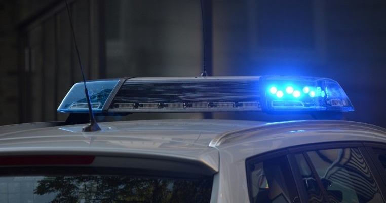 Alarmant! Un profesor român de 62 de ani are o relație cu o elevă în vârstă de 17 ani