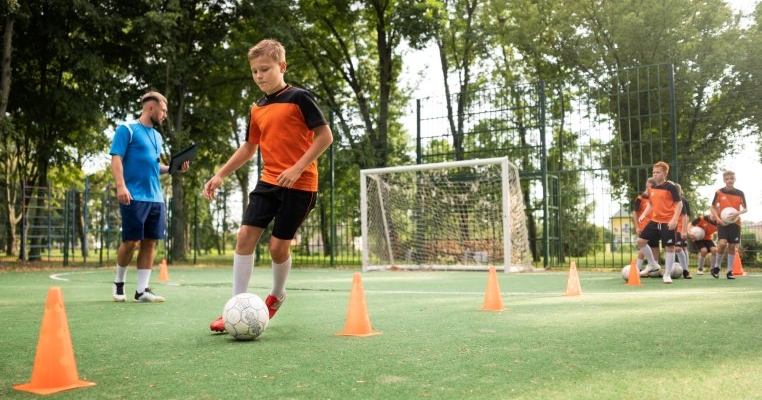 Cadouri de Paști inspirate pentru cei mici: Porți de fotbal și tobogane, printre ideile inspirate