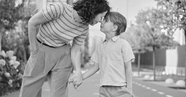 Respectul se învață și se câștigă. Copilul tău trebuie să știe că îl respecți pentru a te respecta, la rândul lui