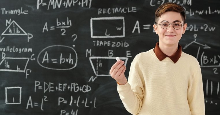Vrei să ai un mic matematician? Cum să-i orientezi gândirea către cifre