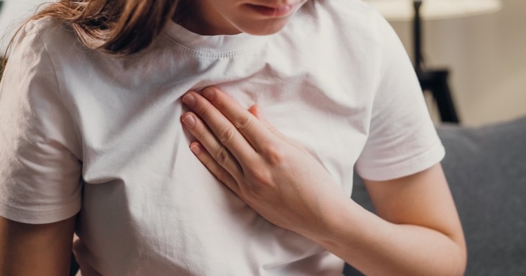 7 vitamine și minerale pentru atacuri de panică, pe care să le iei în perioade stresante