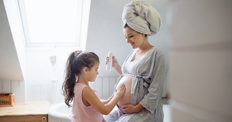 Întrebări despre îngrijirea pielii la gravide și copii cu răspunsuri de la un #supermedic Enayati Medical City