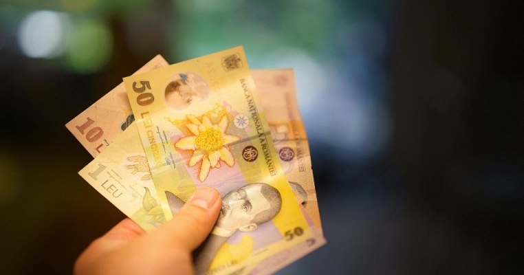 Au crescut tichetele de creșă. Câți bani primesc părinții începând cu luna octombrie 2024
