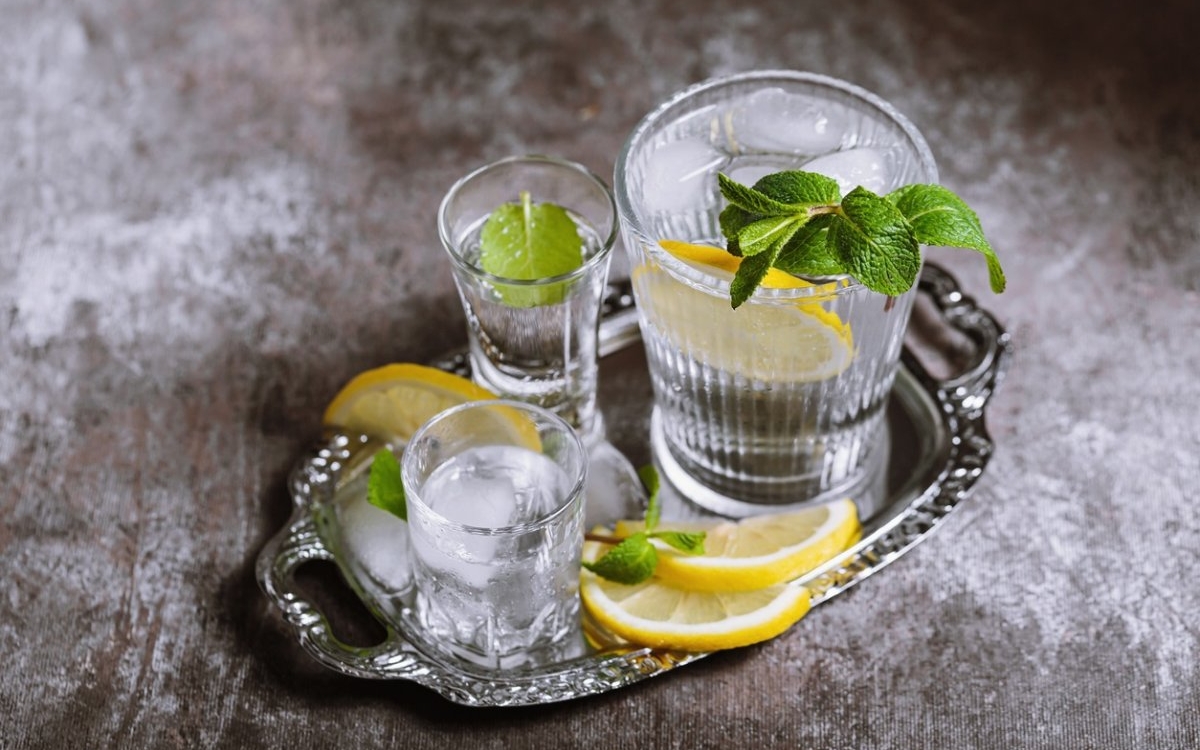 Apa tonică: recomandări și idei de consum