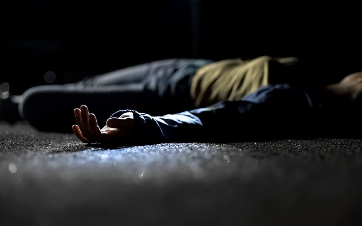 O femeie de 44 de ani a murit pe trecerea de pietoni, după ce un șofer nu i-a acordat prioritate. Trei copile au rămas fără mamă, iar soțul este distrus de durere