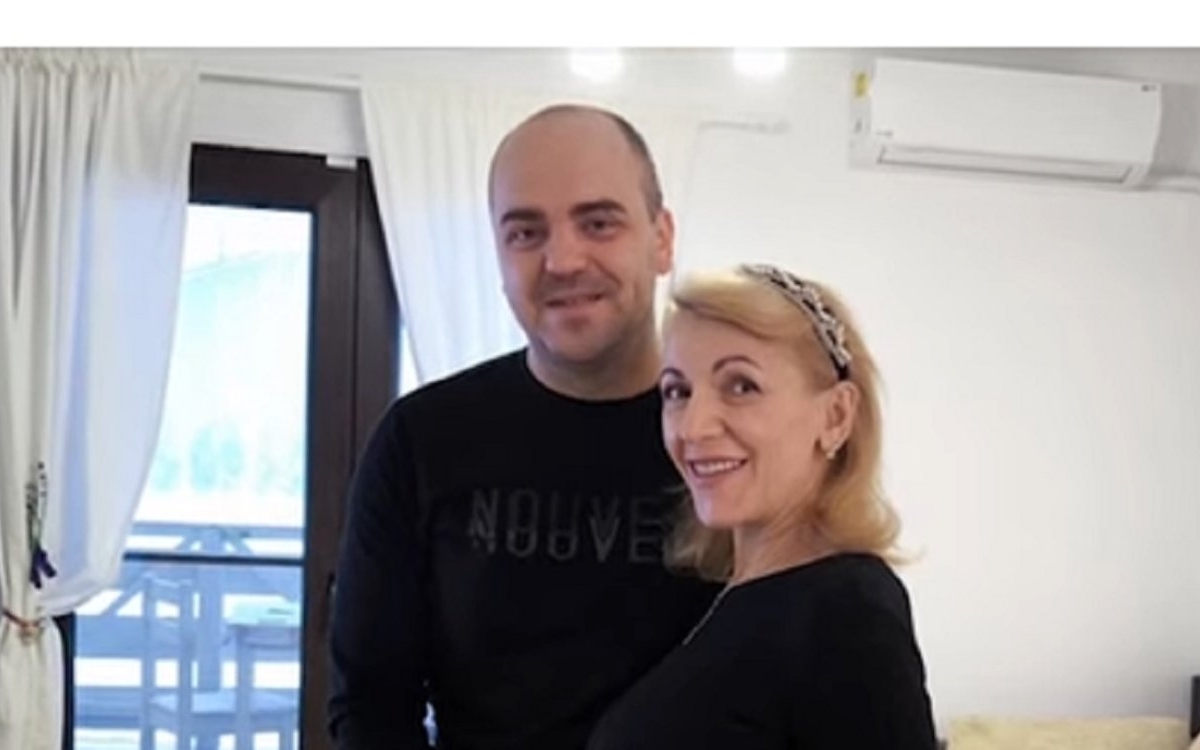 O femeie de 57 a devenit mamă la 57 de ani! Cea mai bătrână mamă de gemeni din România are un soț cu 22 de ani mai tânăr