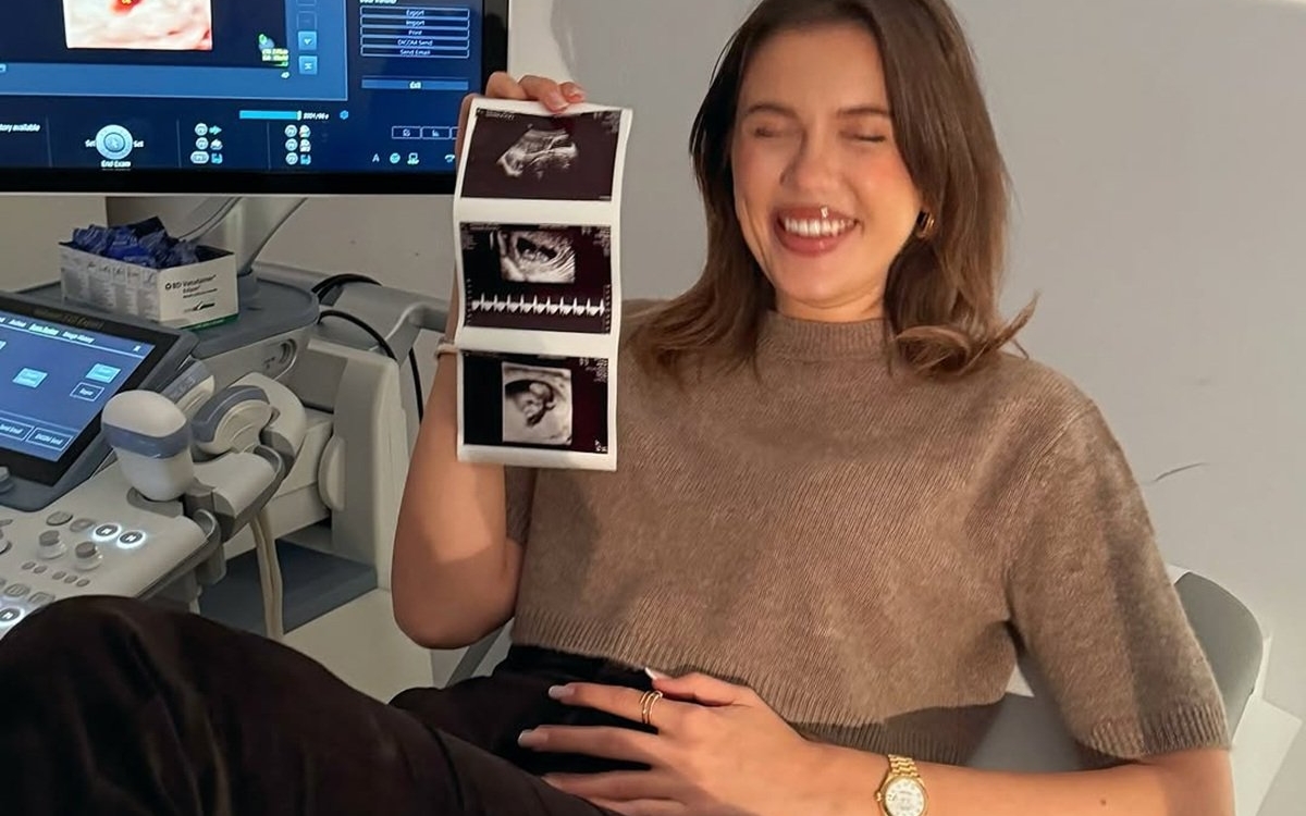 Emily Burghelea este însărcinată pentru a treia oară. Cum au reacționat copiii ei la aflarea veștii